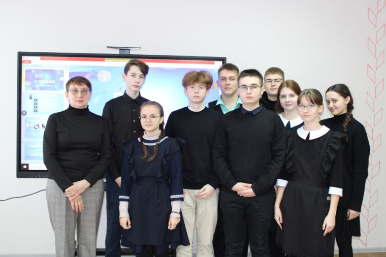  Одной из своих главных задач Социальный фонд России считает работу с молодежью, и поэтому специалисты Фонда часто встречаются со школьниками и студентами.