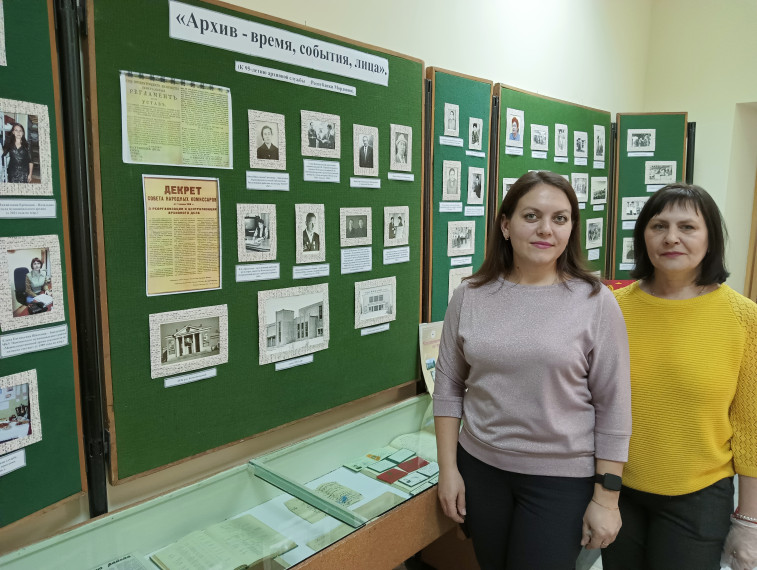 10 марта 2023 года «День архивов», в преддверии праздника архивы Чамзинского района совместно с Чамзинским краеведческим музеем подготовили выставку, и провели экскурсию..